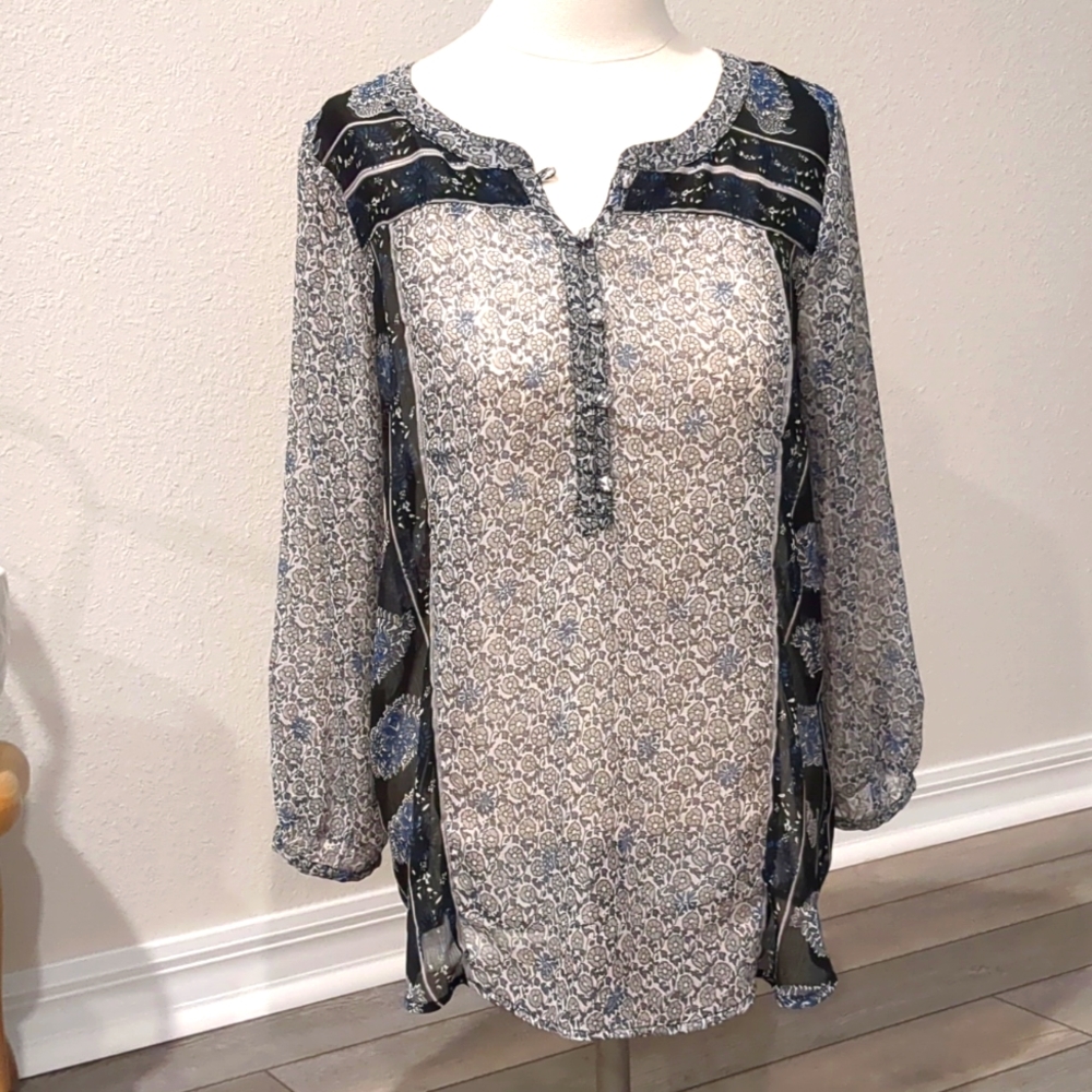 Beautiful Sheer Lucky Brand Top - Picture 1 of 6